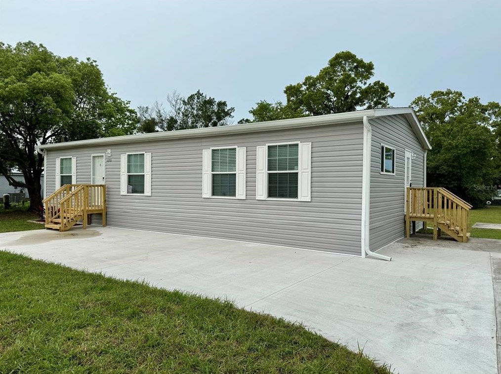 12715 Litewood Dr, Port Richey, FL 34669-3822