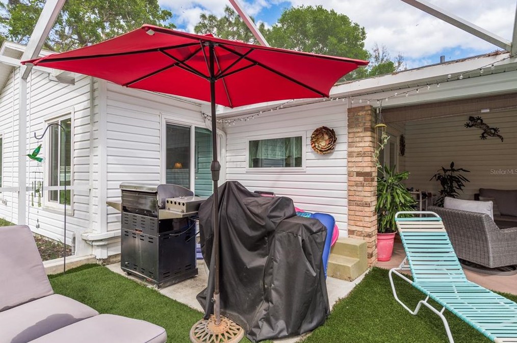 13411 Canton Ave, Port Richey FL  34669-1842 exterior