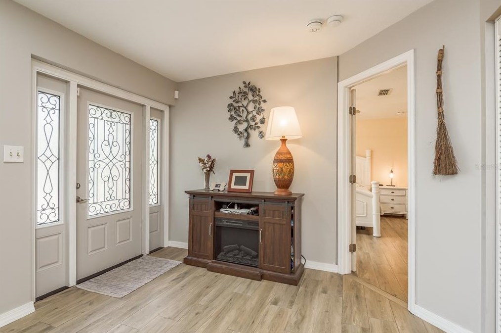 13411 Canton Ave, Port Richey FL  34669-1842 exterior