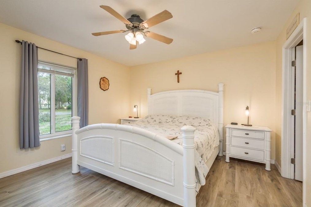 13411 Canton Ave, Port Richey FL  34669-1842 exterior