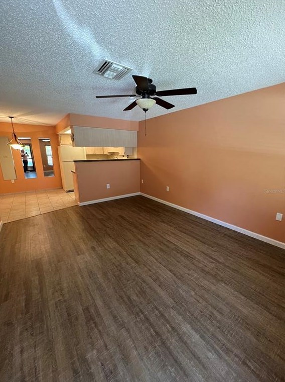 6141 Chesham Dr #8, New Port Richey, FL 34653