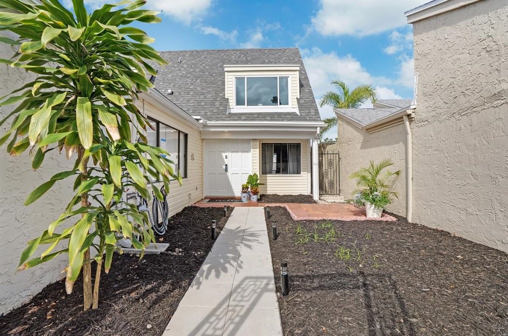 12705 Shell Point Dr, Port Richey, FL 34667-3080