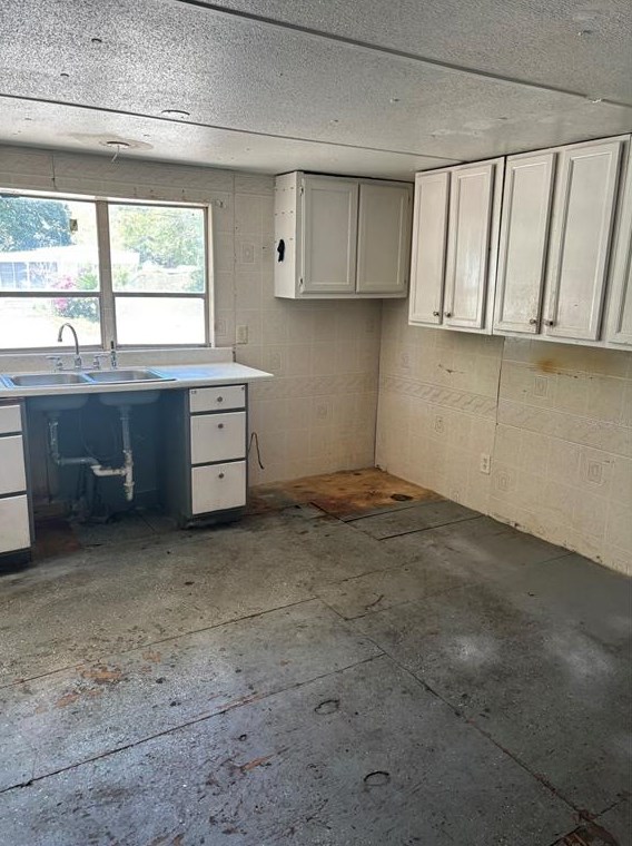 13238 Lauderdale St, Port Richey, FL 34667