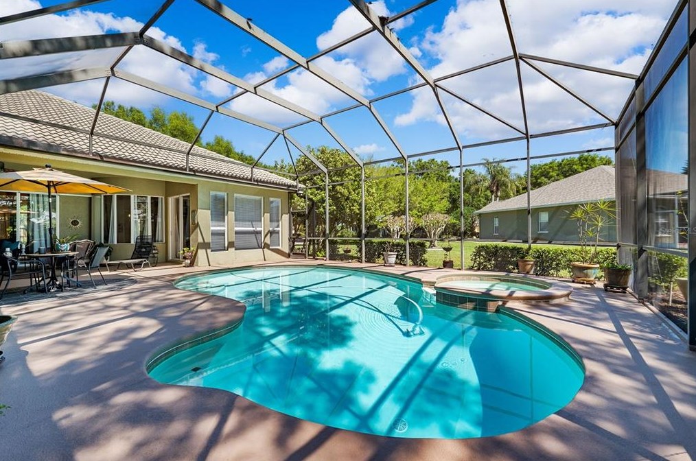 19801 Wetherby Ln, Lutz, FL 33549