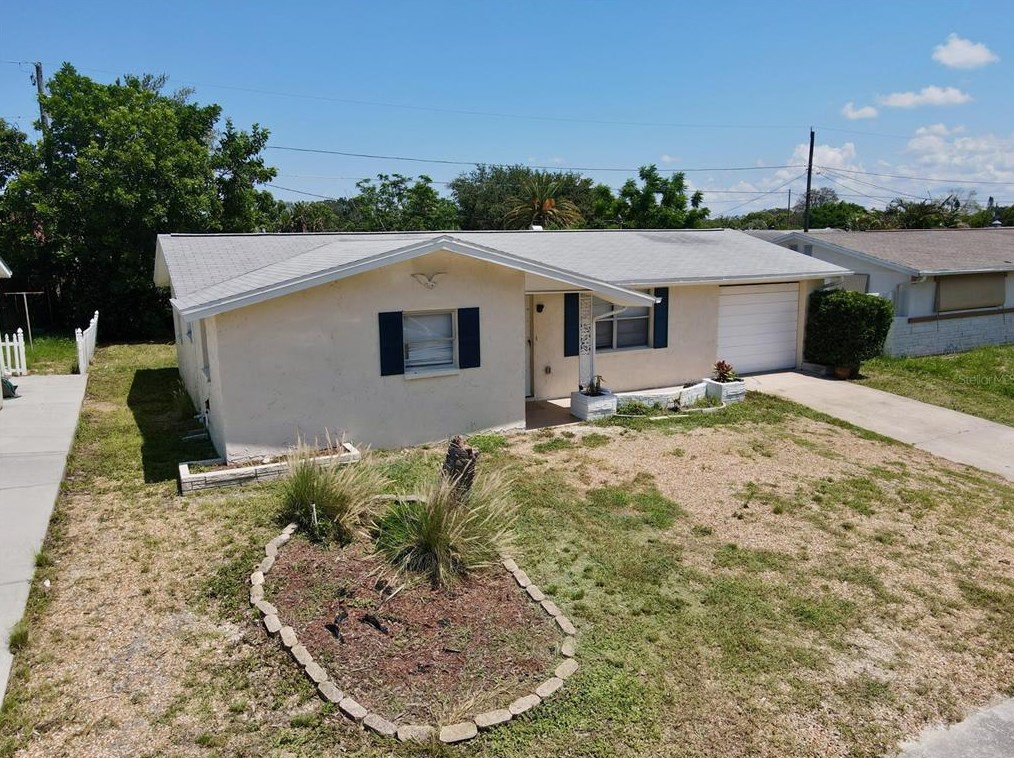 5353 Casino Dr, Tarpon Springs, FL 34690-6628