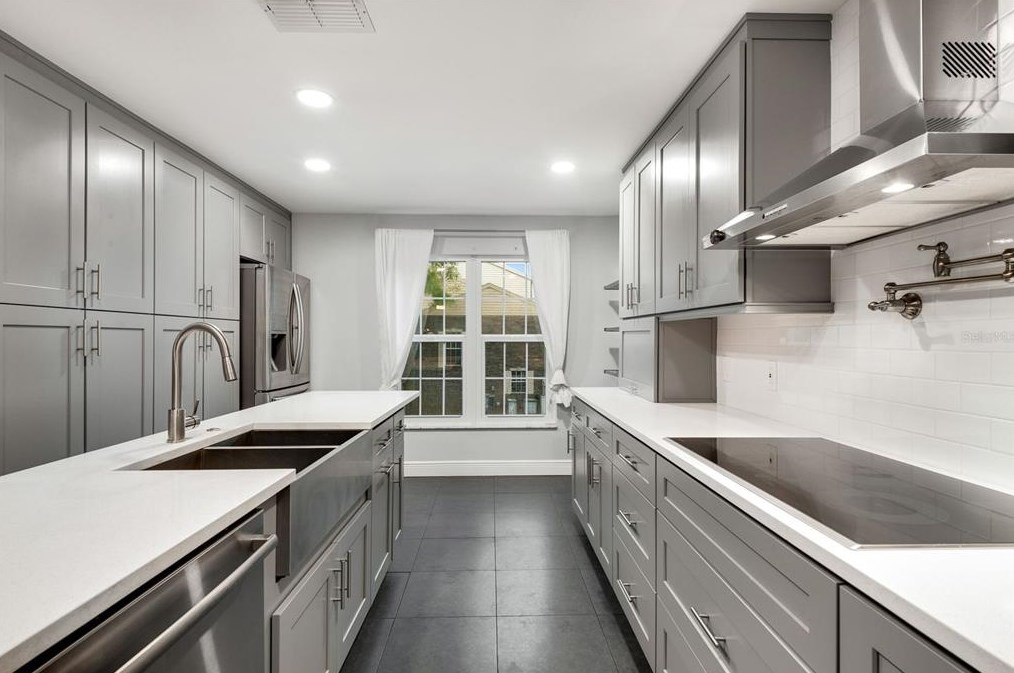 4137 Daventry Ln, Palm Harbor, FL 34685