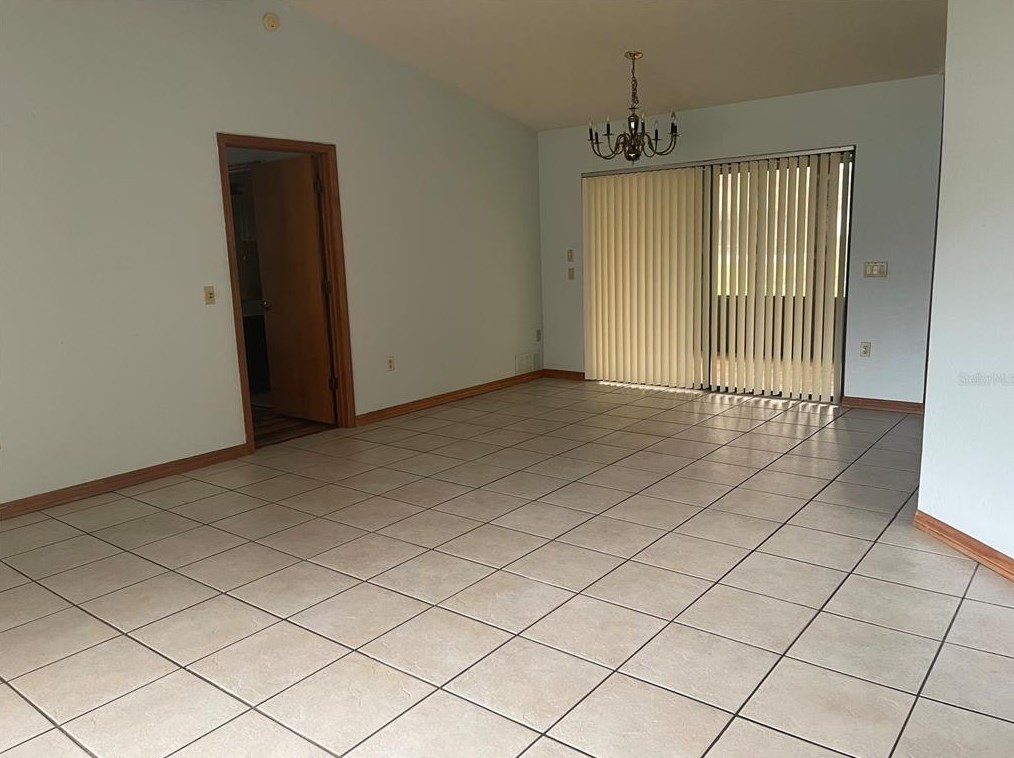 4383 Dior Rd, Brooksville, FL 34609-1907