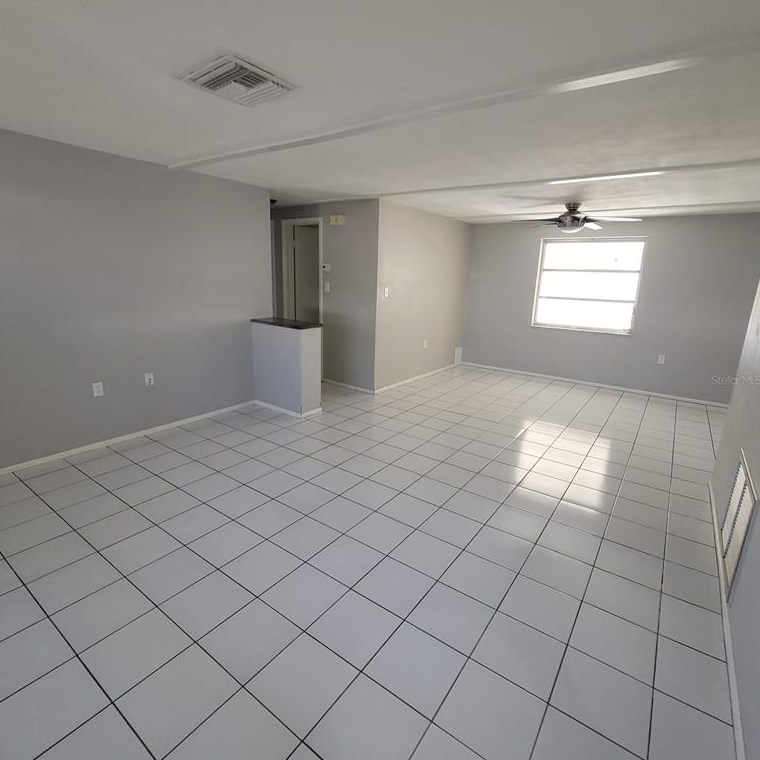 3614 Harvard Dr, Tarpon Springs, FL 34691