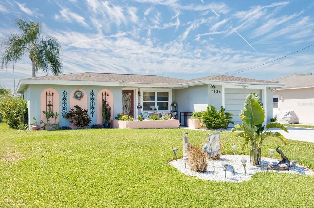 7536 Hatteras Dr, Port Richey, FL 34667