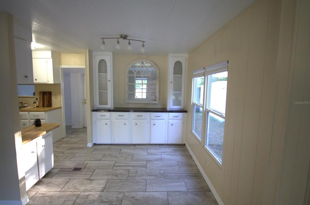 8062 Sealawn Dr, Brooksville FL  34606-2827 exterior
