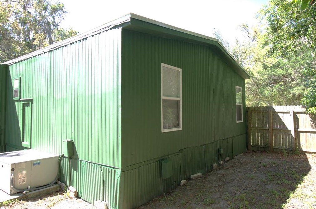 8062 Sealawn Dr, Brooksville FL  34606-2827 exterior
