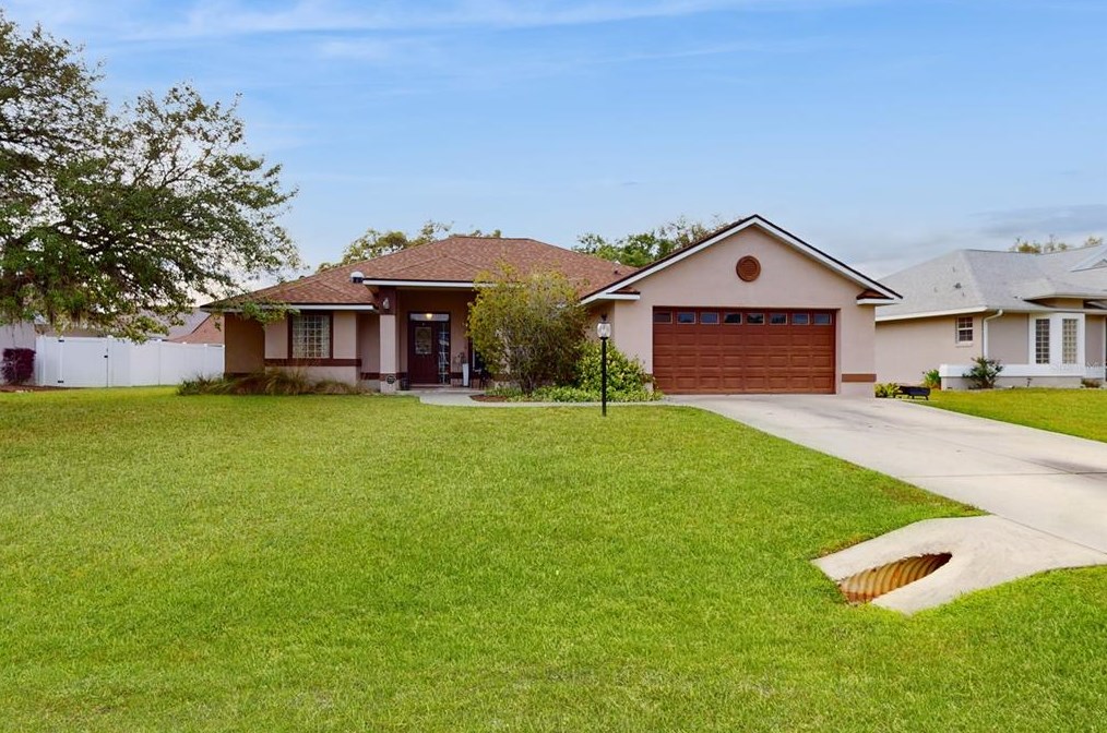 20 Hickory Loop Trl, Ocala, FL 34472-4201