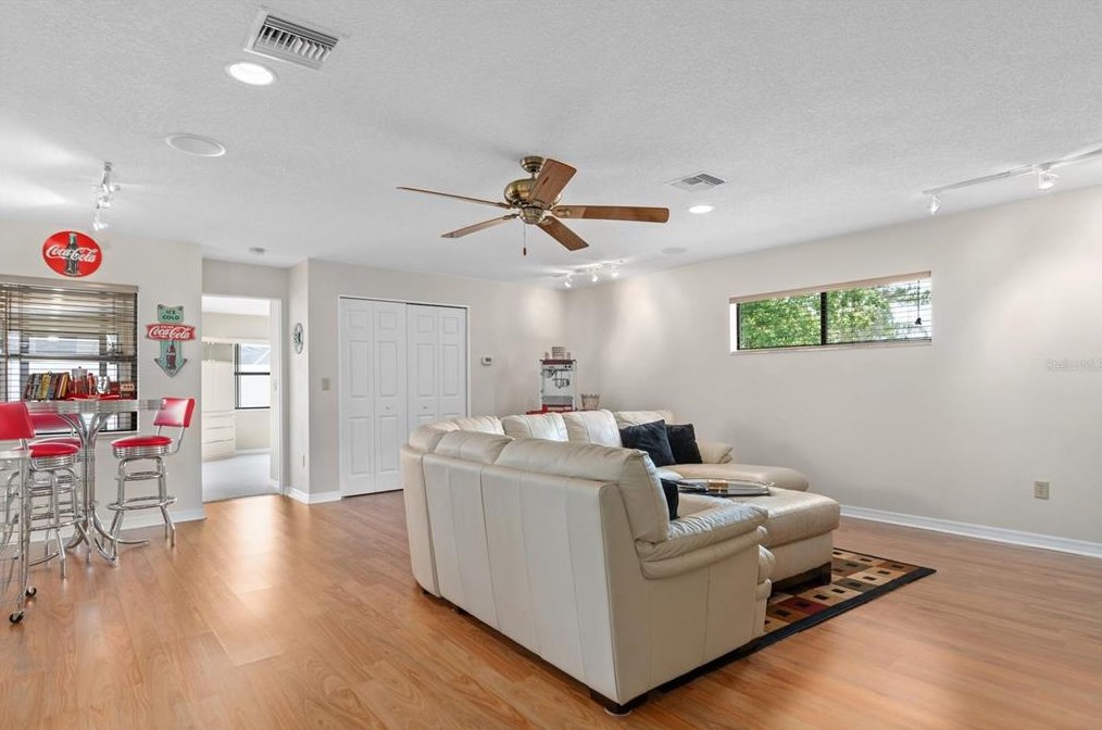 5400 Los Palos Dr, New Port Richey FL 34655-1268 exterior