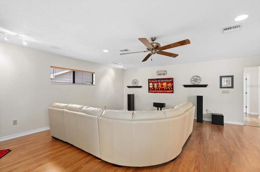 5400 Los Palos Dr, New Port Richey FL 34655-1268 exterior