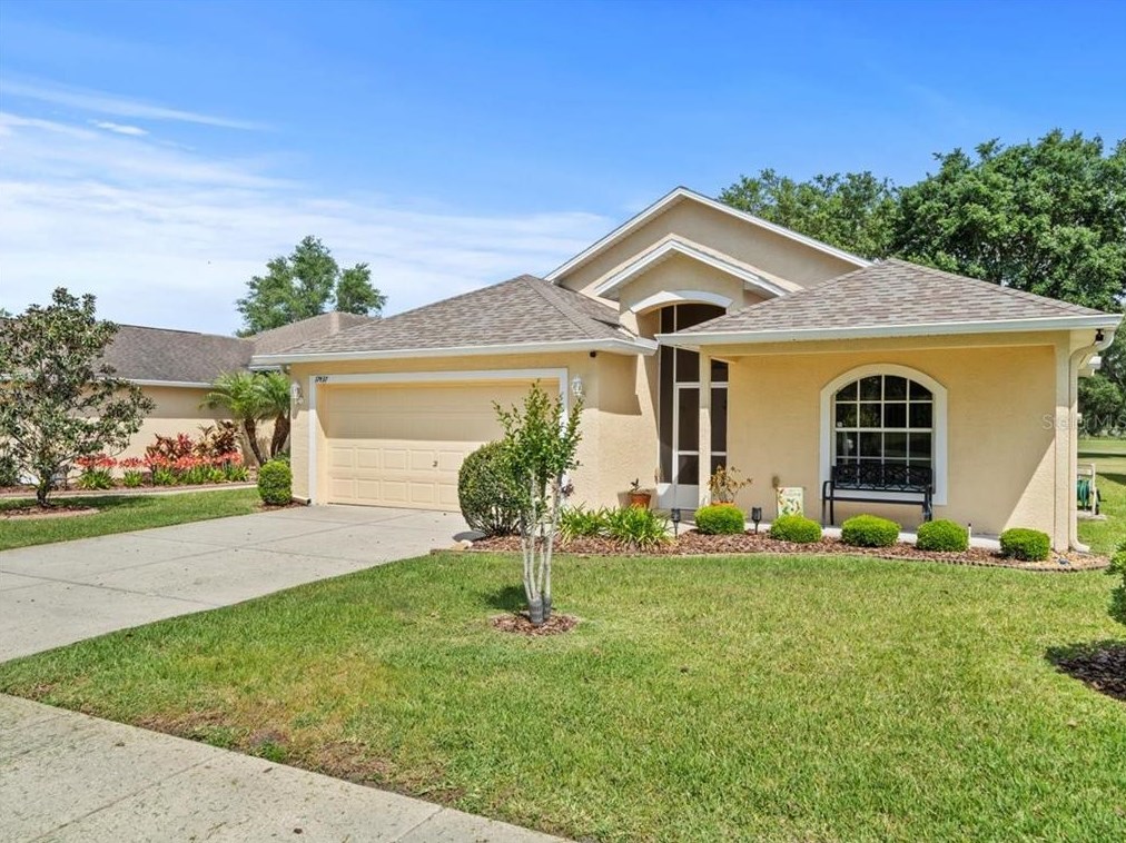 17437 Eagle Trace Dr, Brooksville, FL 34604-9273