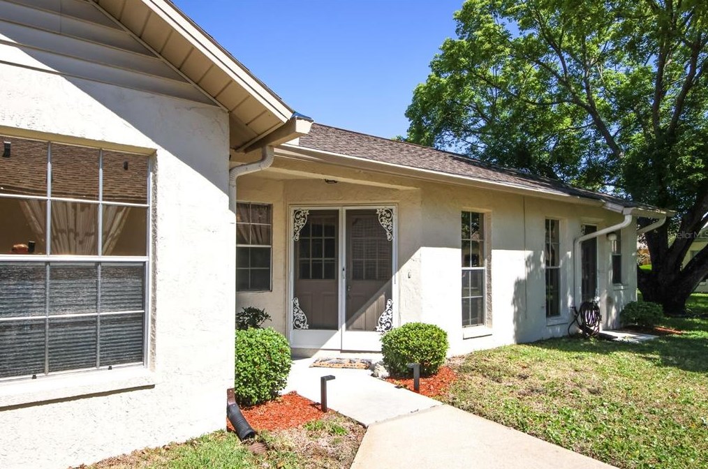 4740 Carrington Ct, New Port Richey, FL 34655-1463