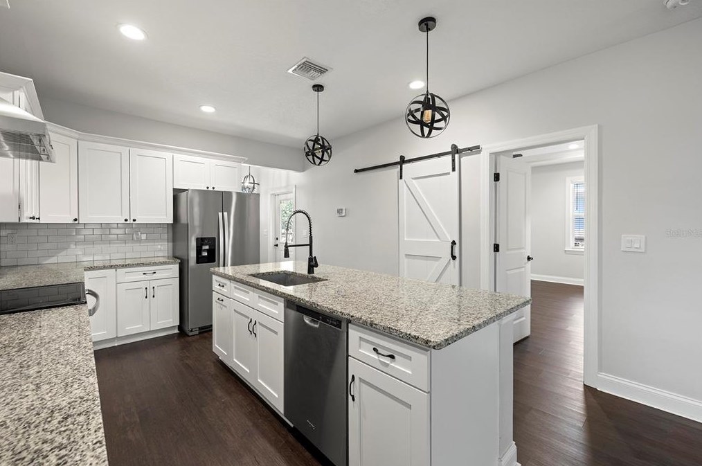 914 Norfolk St, Tampa FL 33604-5345 exterior