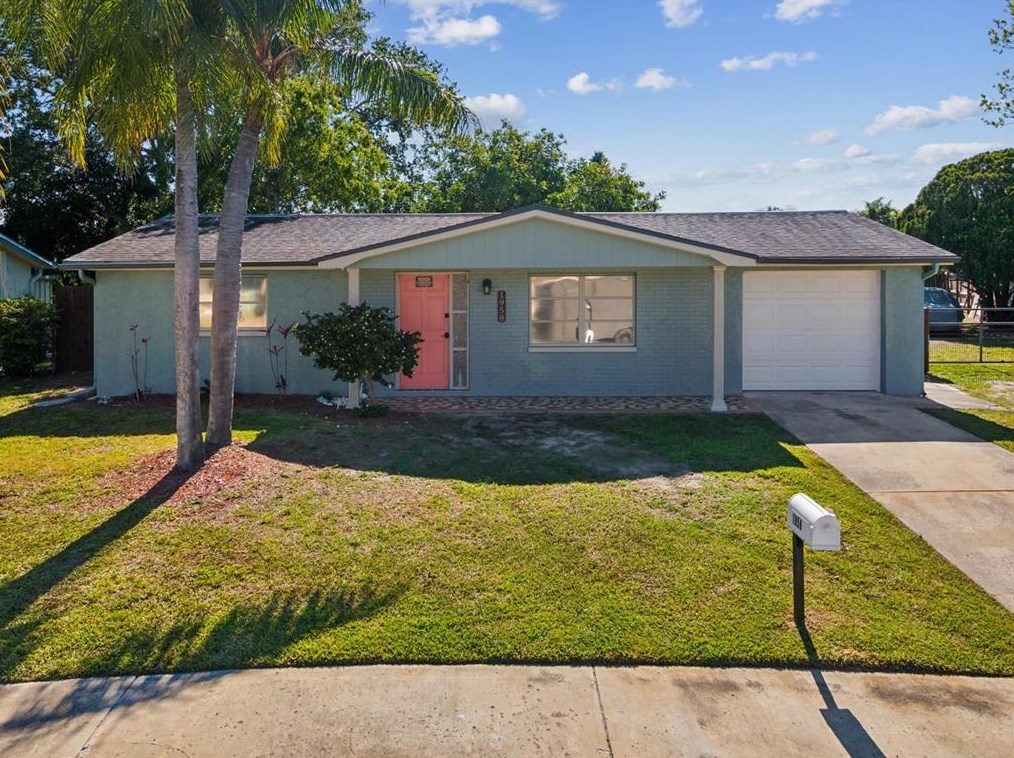 1958 Essex Dr, Tarpon Springs, FL 34691-4631