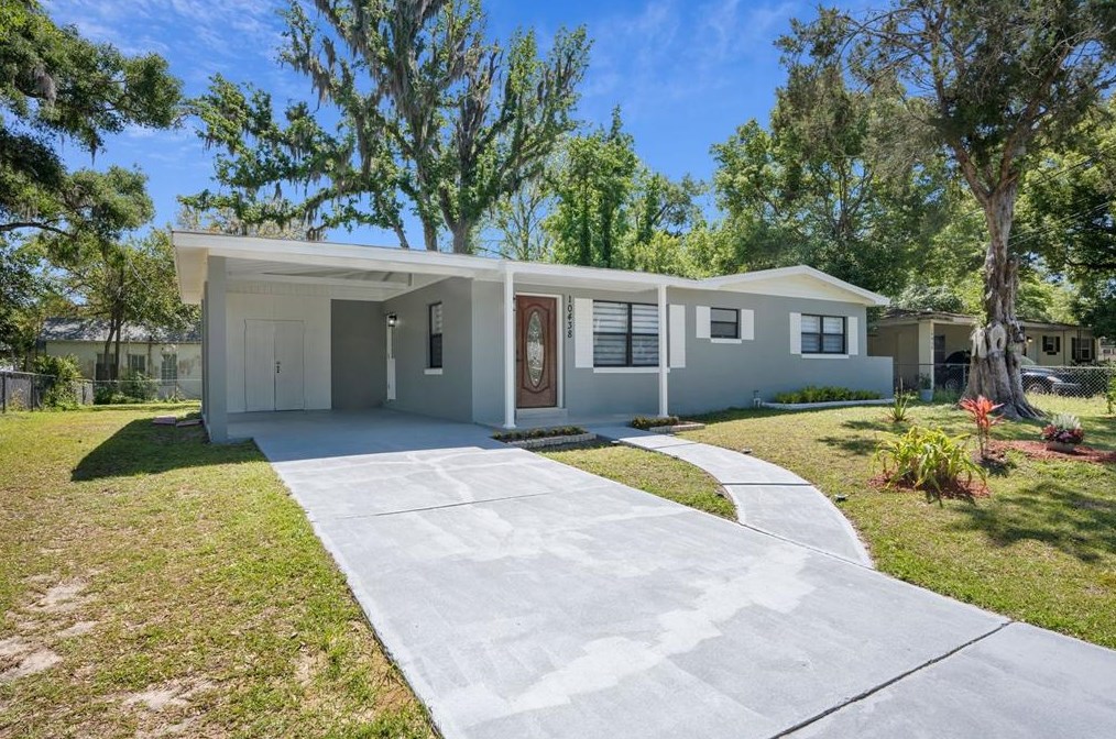 10438 Eastside Ave, Brooksville, FL 34601-1440