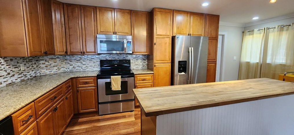 7210 Cheshire Ct, Port Richey FL  34667-1447 exterior