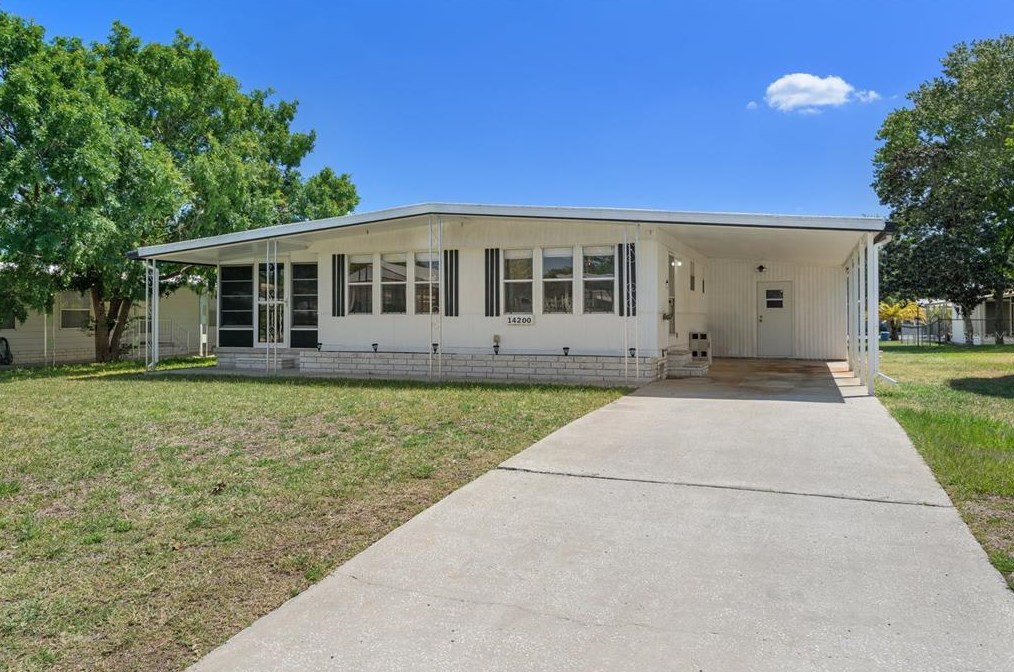 14200 Sandhurst St, Brooksville, FL 34613