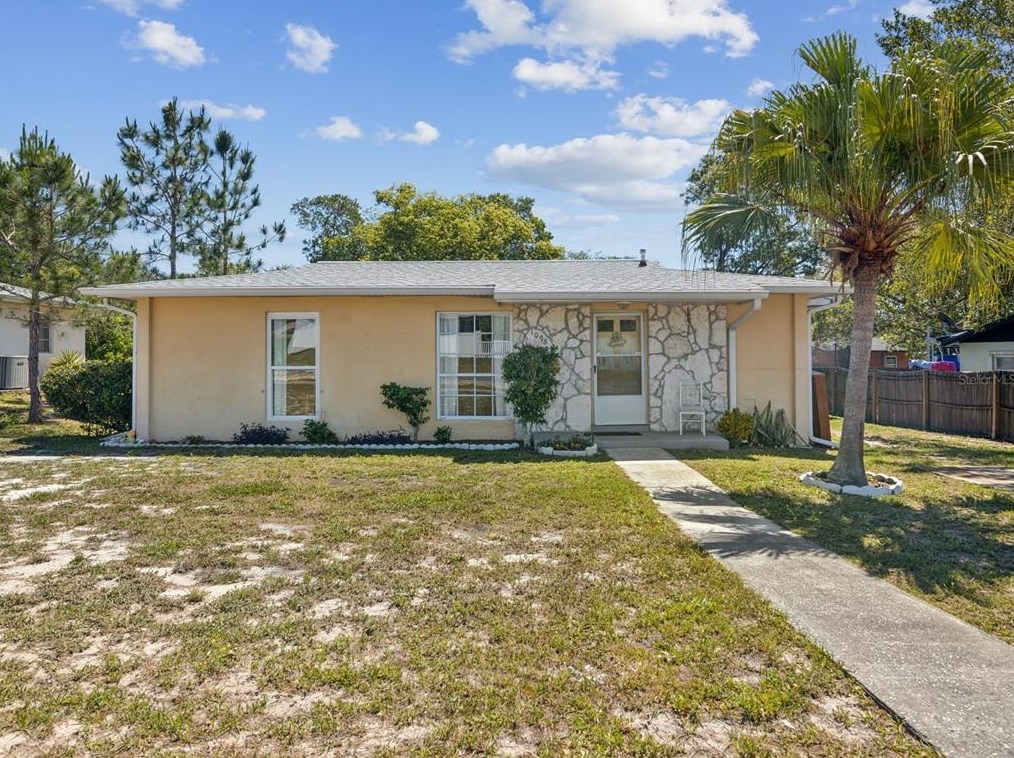 1096 Cobblestone Dr, Brooksville, FL 34606-5836