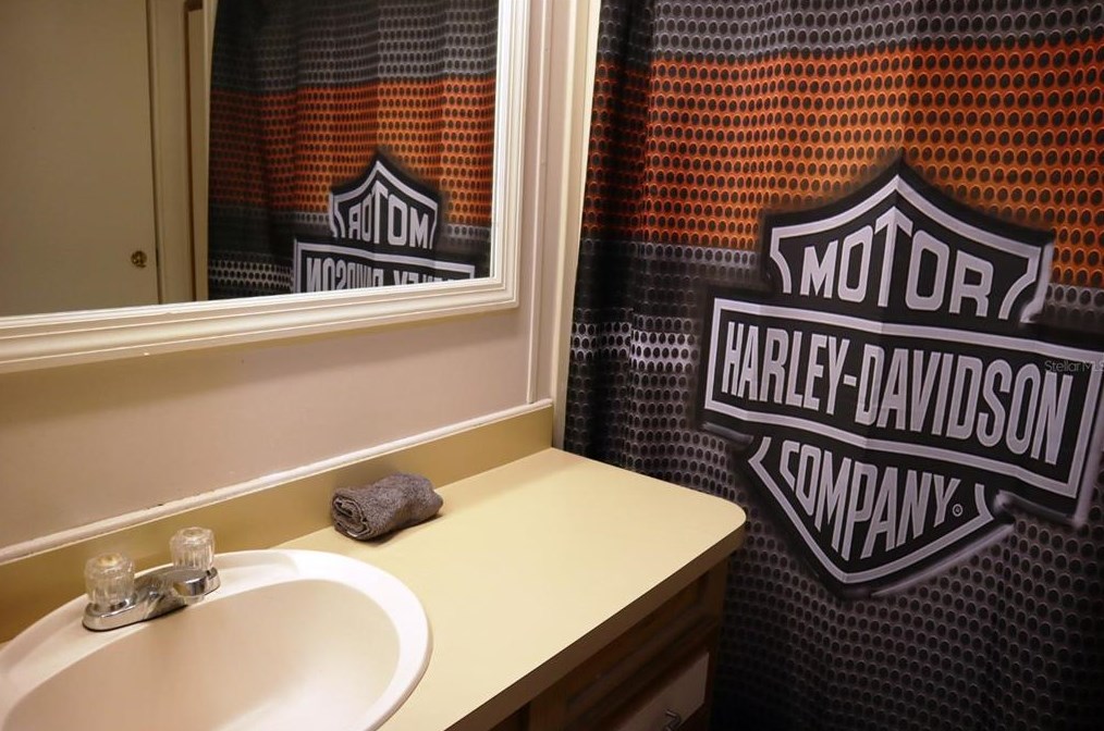 9330 Stingray Dr, Brooksville FL  34613-3961 exterior