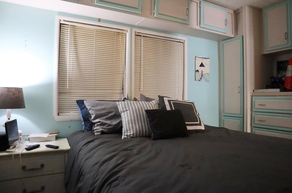 9330 Stingray Dr, Brooksville FL  34613-3961 exterior