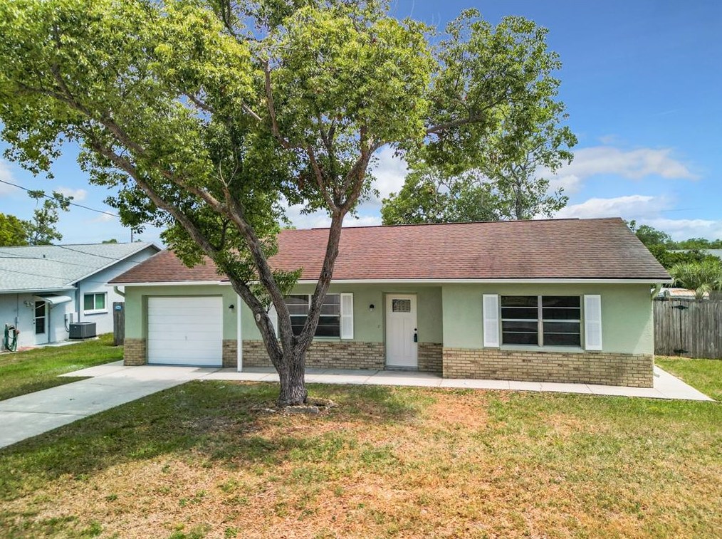 3280 Dolin Ave, Brooksville, FL 34606-3120