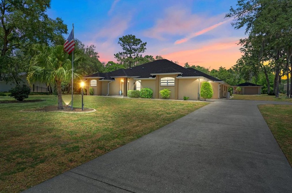 449 Lancaster St, Lecanto, FL 34461-9166