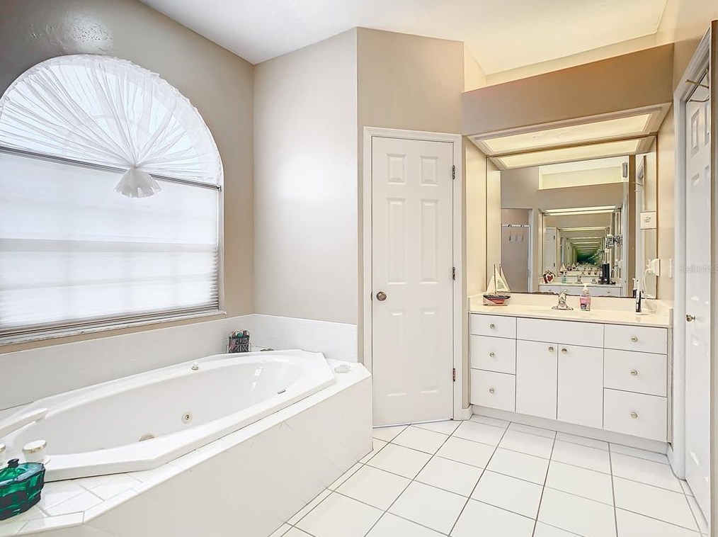 8732 Teacher Ln, Zephyrhills FL 33541-7486 exterior