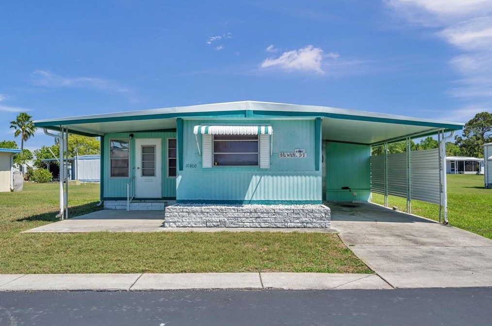 10800 Liberty Dr, Port Richey, FL 34668-2176
