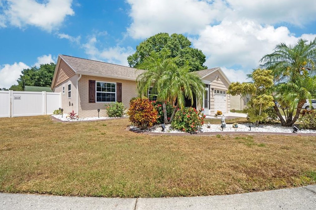 3111 Munson St, New Port Richey, FL 34655-3427