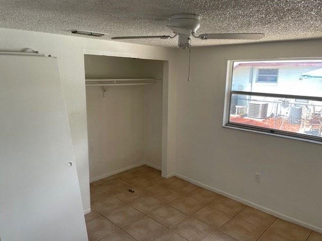 5717 Cheyenne Dr, Tarpon Springs, FL 34690