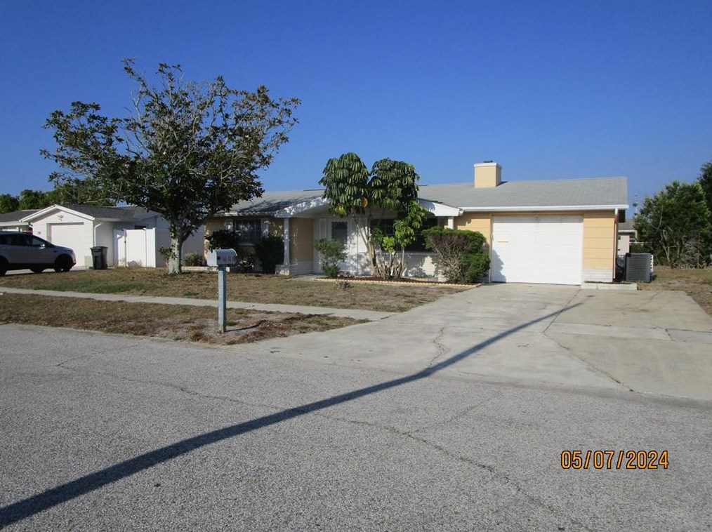 1110 Grand Blvd, Tarpon Springs, FL 34690