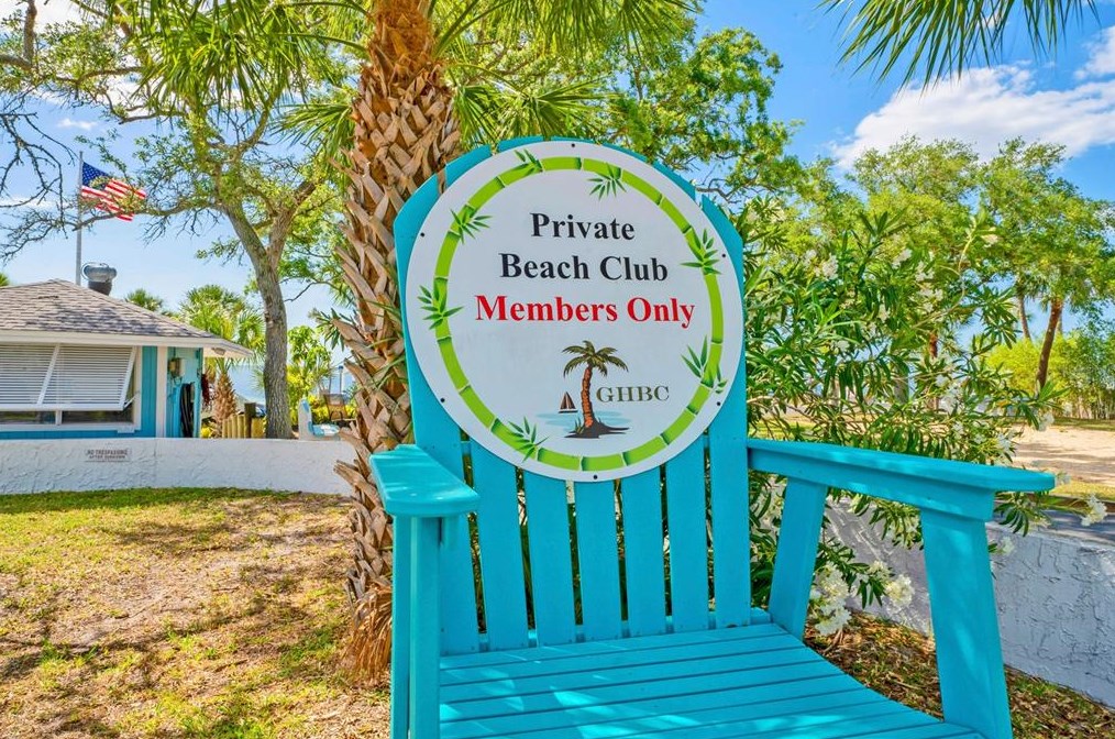 4537 Dewey Dr, New Port Richey FL 34652-3110 exterior