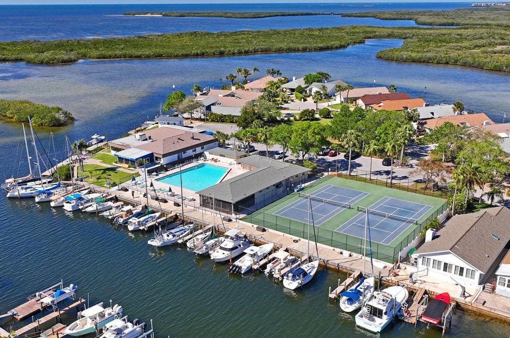 4537 Dewey Dr, New Port Richey FL 34652-3110 exterior