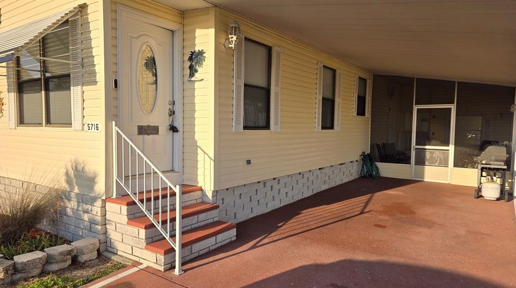 5716 Pawnee St, Zephyrhills, FL 33542-1973