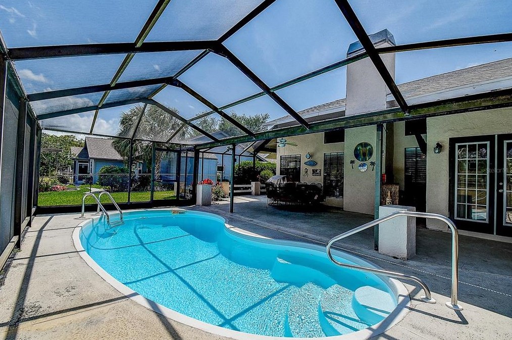 8750 Bermuda Ln, Port Richey, FL 34668-5940