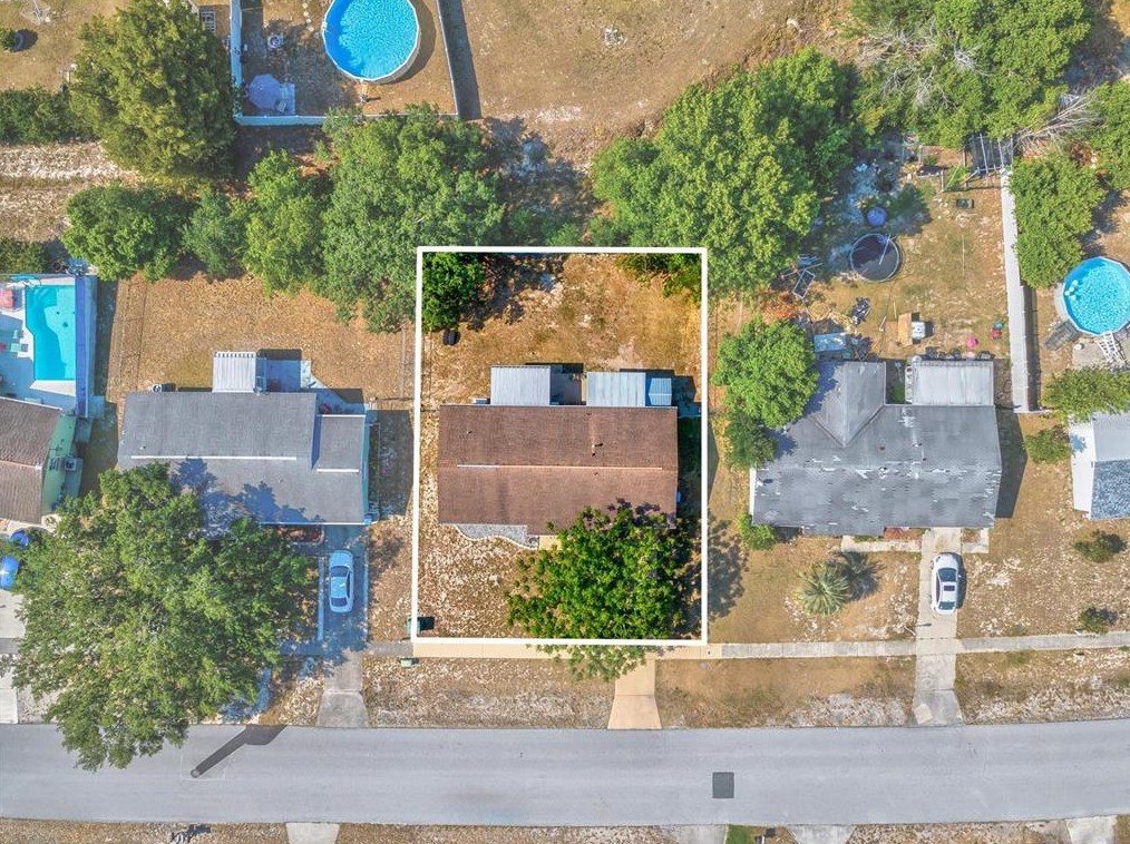 9273 Bay Dr, Brooksville, FL 34608