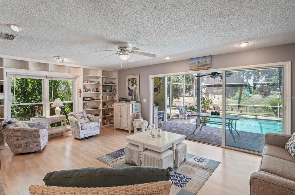 253 Gulfport Ln, Brooksville, FL 34608-6814