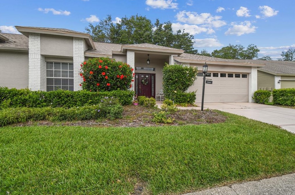 18031 Baywood Forest Dr, Port Richey, FL 34667-5769