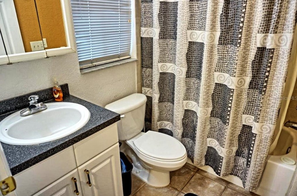 2077 Wetland Pt, Lutz FL  33558-5463 exterior