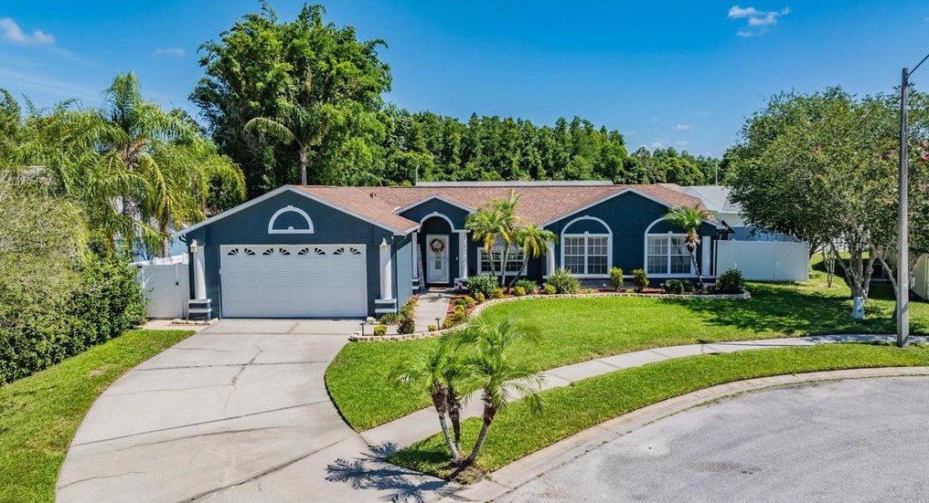 8523 Royal Hart Dr, New Port Richey, FL 34653-7018