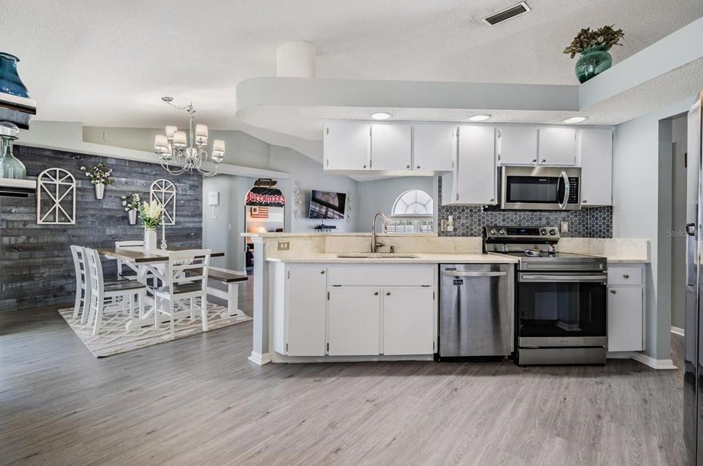 8523 Royal Hart Dr, New Port Richey FL  34653-5051 exterior