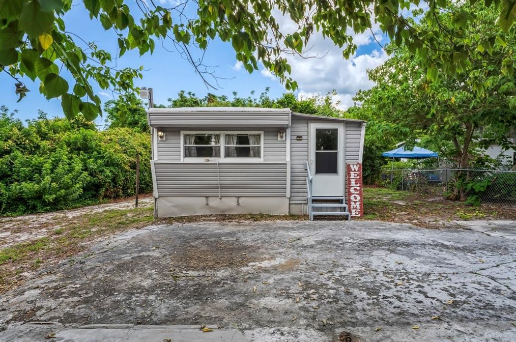 13129 Bartow St, Port Richey, FL 34667