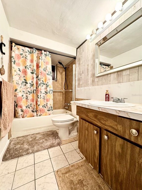 8020 Wild Flower Row, Port Richey FL  34667-2453 exterior