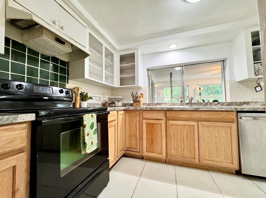 8020 Wild Flower Row, Port Richey FL  34667-2453 exterior