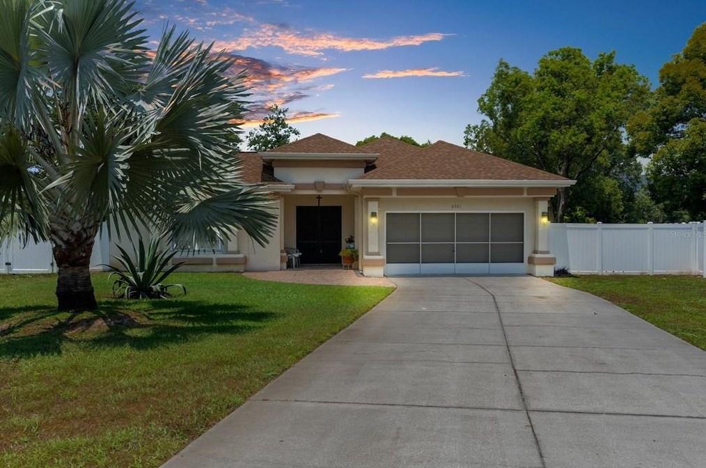 2301 Honeydew Dr, Brooksville, FL 34608-7160
