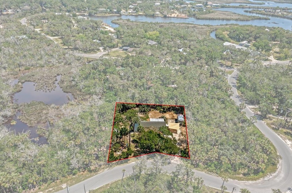 1465 S Estuary Dr, Crystal River, FL 34429